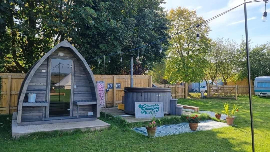Secret Garden Glamping African Themed Tent Newark-on-Trent  Екстер'єр фото