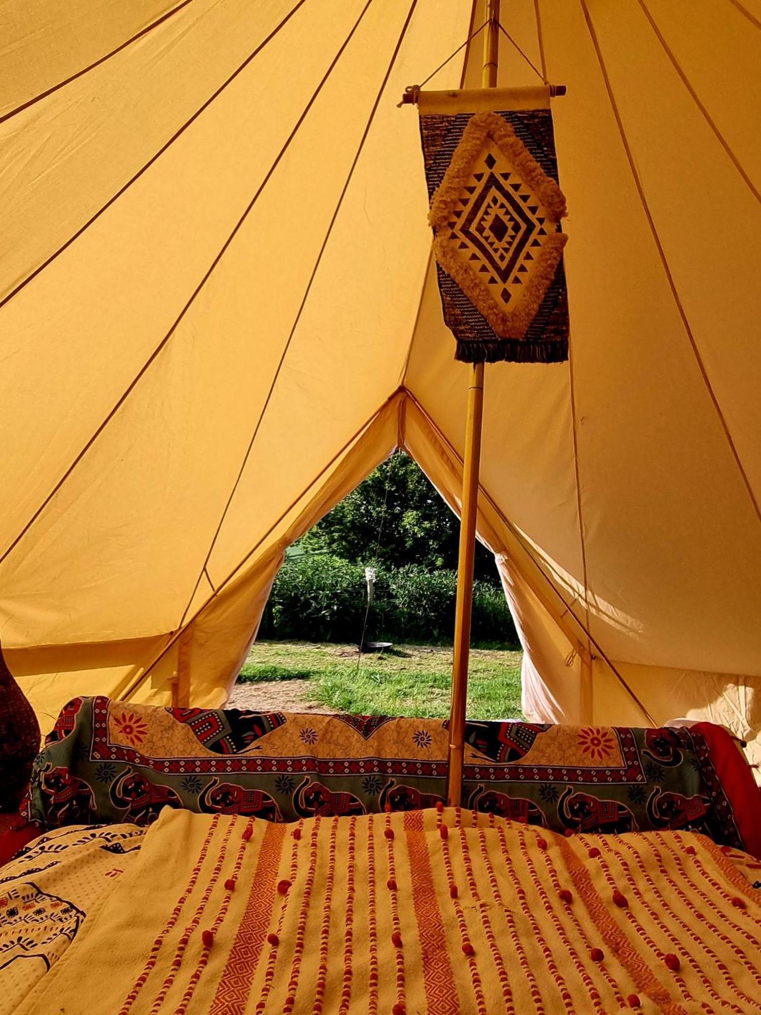 Secret Garden Glamping African Themed Tent Newark-on-Trent  Екстер'єр фото