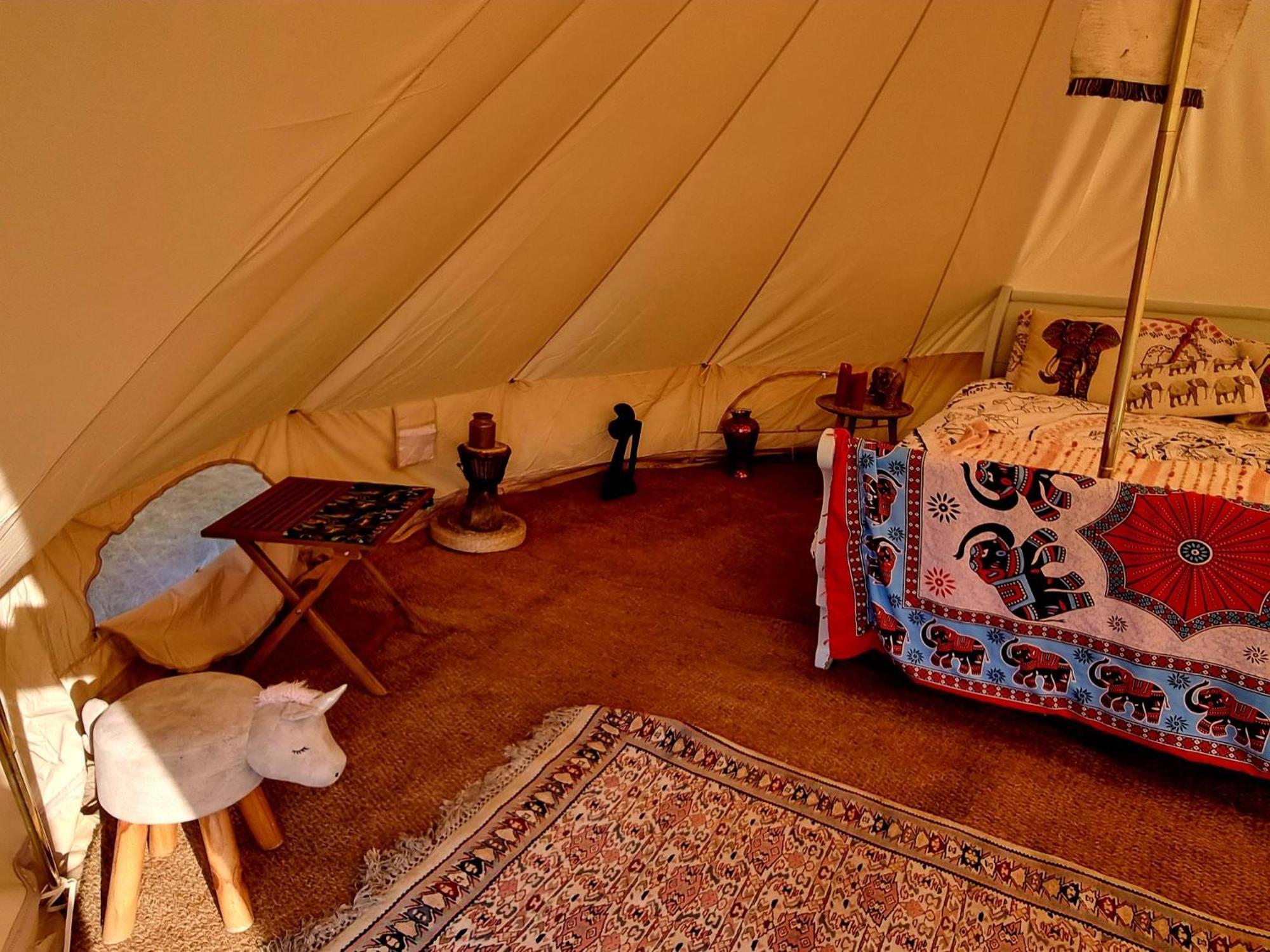 Secret Garden Glamping African Themed Tent Newark-on-Trent  Екстер'єр фото